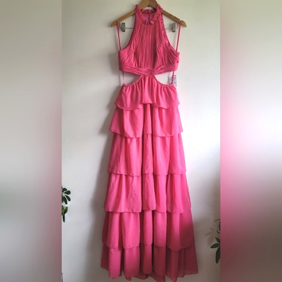 Ieena for Mac Duggal,  Tiered Ruffle Pleated High Neck Gown, HotPink, Size 6,NWT - Picture 4 of 16